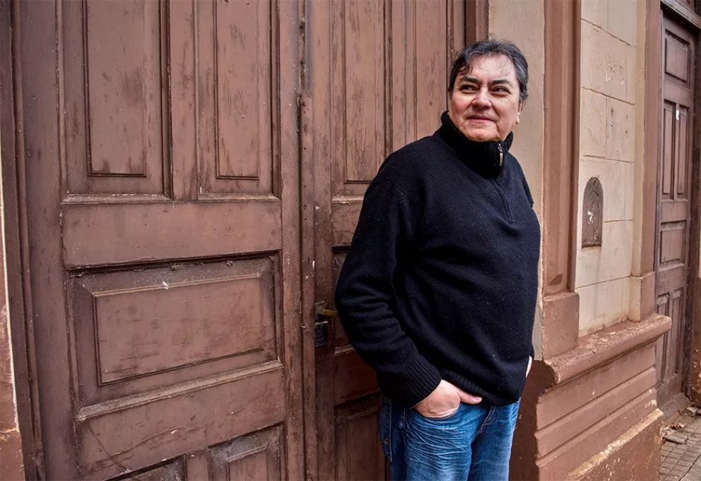 Claudio Bustos, 40 años de trayectoria  y nuevo disco 