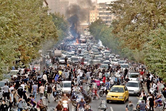 Se agravan las protestas y ya suman ocho los muertos en Irán