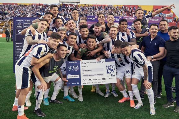 Copa Argentina: Talleres eliminó a Independiente por penales y está en semifinales