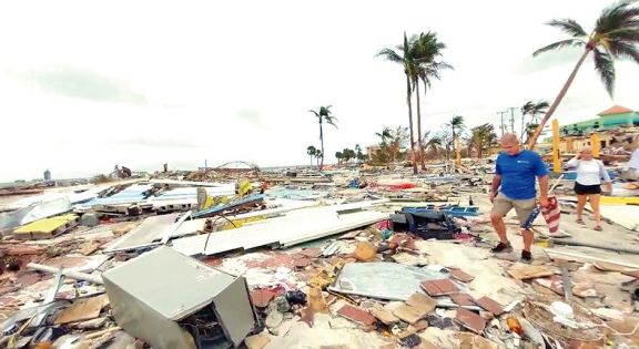 Al menos 8 muertos tras el paso del huracán Ian