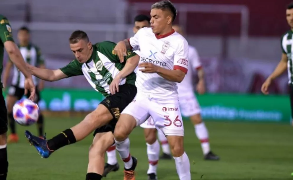 Banfield y Godoy Cruz juegan en el sur con el objetivo de acercarse a la Sudamericana