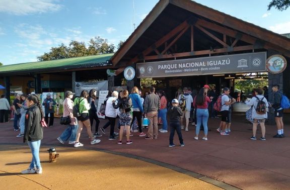 El Parque Nacional Iguazú abrirá más temprano durante el fin de semana largo