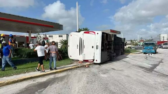 Son dos las argentinas muertas por el vuelco de un ómnibus turístico en Punta Cana