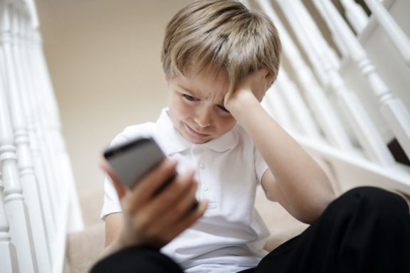 Alrededor de 30 mil chicos viven con miedo por el ciberbullying y el odio en sus redes sociales