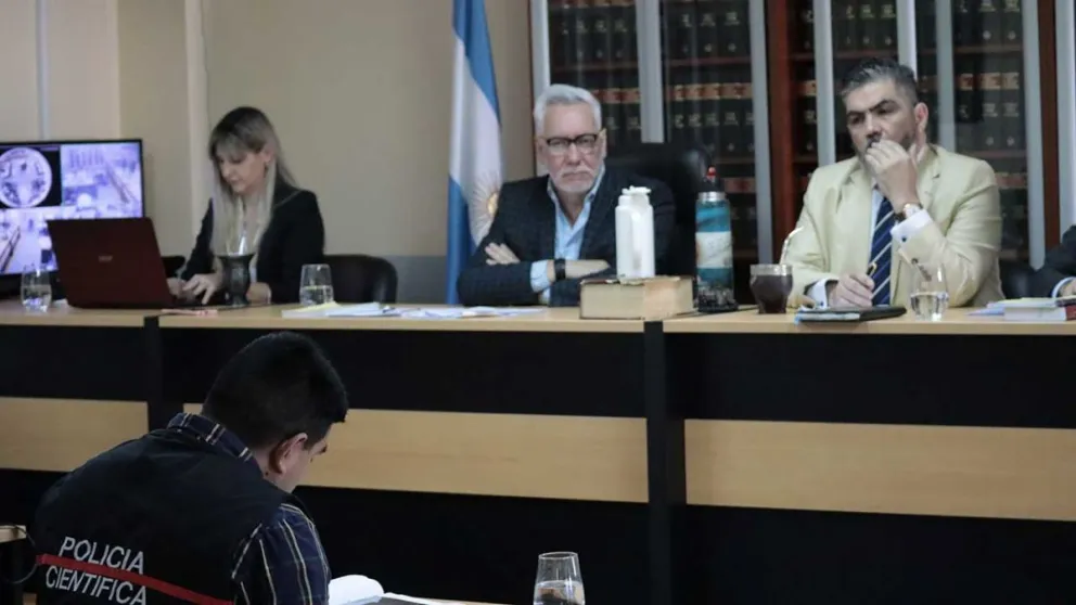 Cerró la etapa de testimoniales en el debate por la muerte de madre e hijo