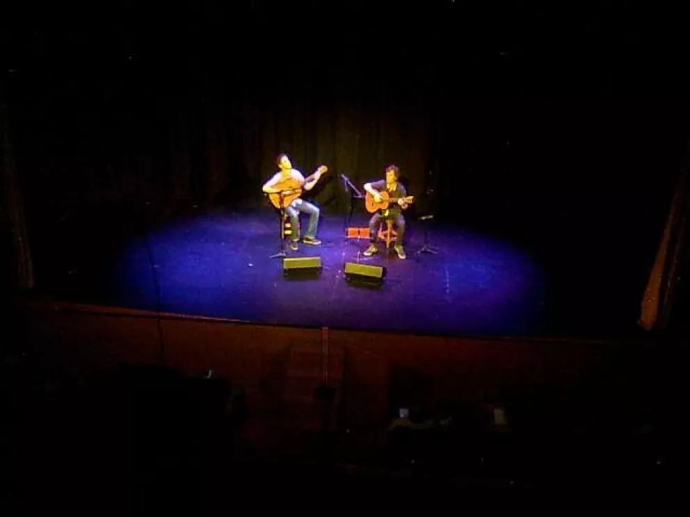 Las "Guitarras del Mundo" regresan al Teatro Lírico