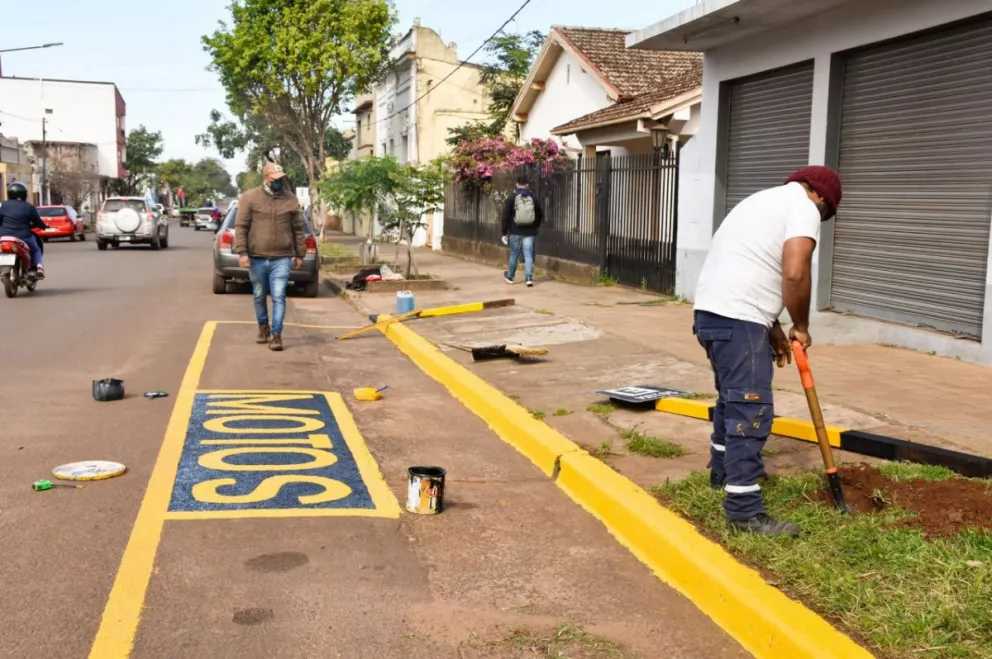 Santo Tomé: polémica por el estacionamiento sobre mano derecha por calle San Martín
