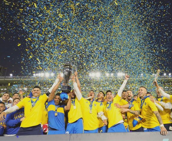 Boca empató 2 a 2 con Independiente y se consagró campeón del fútbol argentino 
