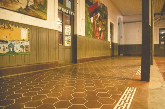 Escuelas con más de 100 años de vida que siguen dejando huella
