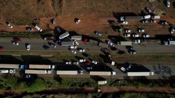 La policía de Brasil prepara un operativo para despejar los 270 bloqueos de carreteras por la pérdida de Bolsonaro 