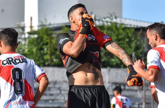 Copa Posadeña: Guaraní goleó 4 a 0 a Crucero y avanzó a semifinales 