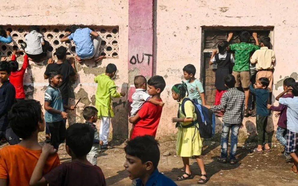Cierran escuelas en Nueva Delhi por los altos niveles de contaminación atmosférica