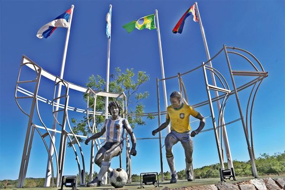 El fútbol y la  hermandad entre vecinos