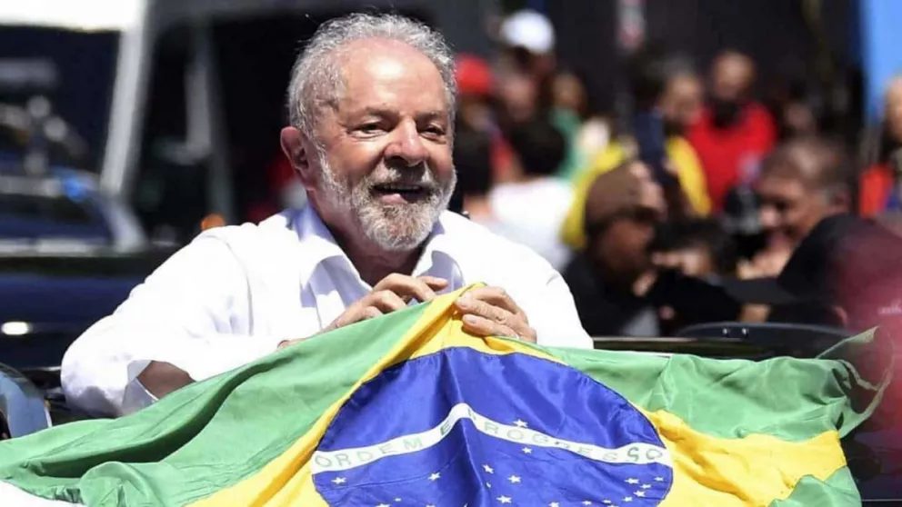 Lula se instala en Brasilia mientras arma el gabinete y sigue de cerca la transición 