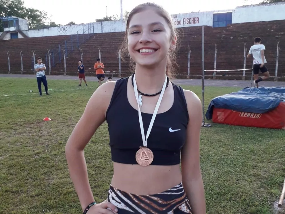 Gran fin de semana para la atleta Jazmin Giordano, podio y medalla en el Nacional U16
