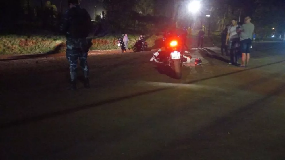 Oberá: motociclista chocó y se dio a la fuga dejando a su acompañante en el lugar