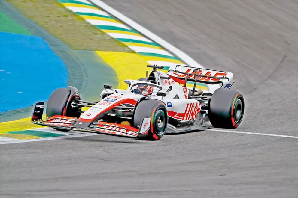 Sorpresa en la F1: Kevin Magnussen fue el más rápido e hizo la pole en Brasil