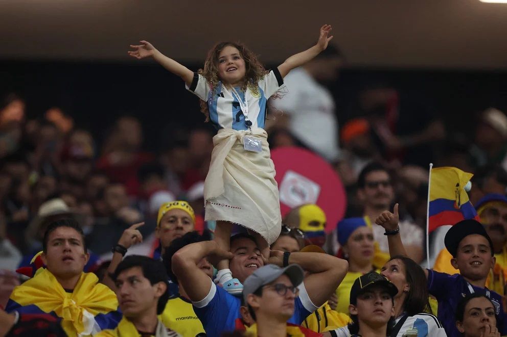 Qatar 2022 se puso en marcha con una ceremonia a pura fiesta y color 