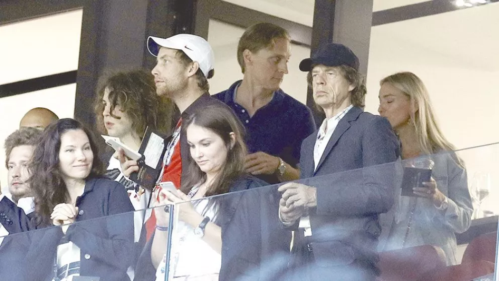Los ingleses no quieren a Mick Jagger en Qatar por ‘mufa’