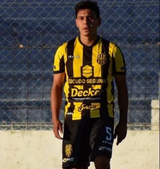 El mediocampista, Lucas Argüello, la sexta incorporación de Crucero