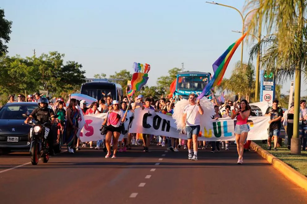 Posadas realizó la Marcha del Orgullo con gran convocatoria