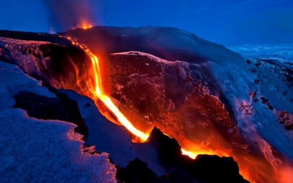 Después de 40 años, despertó el volcán activo más grande del mundo