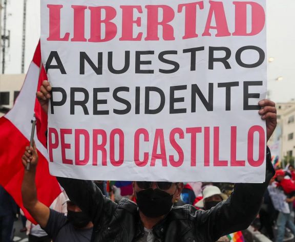 Perú: murió una persona en un enfrentamiento tras la destitución de Castillo