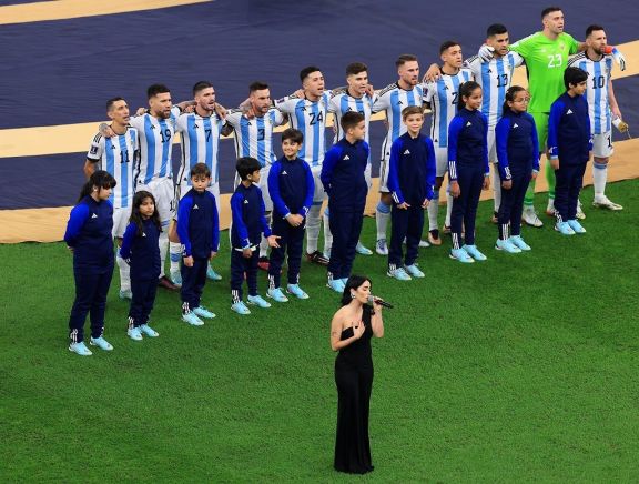 Con Lali Espósito, así sonó el Himno Nacional Argentino en la final del Mundial