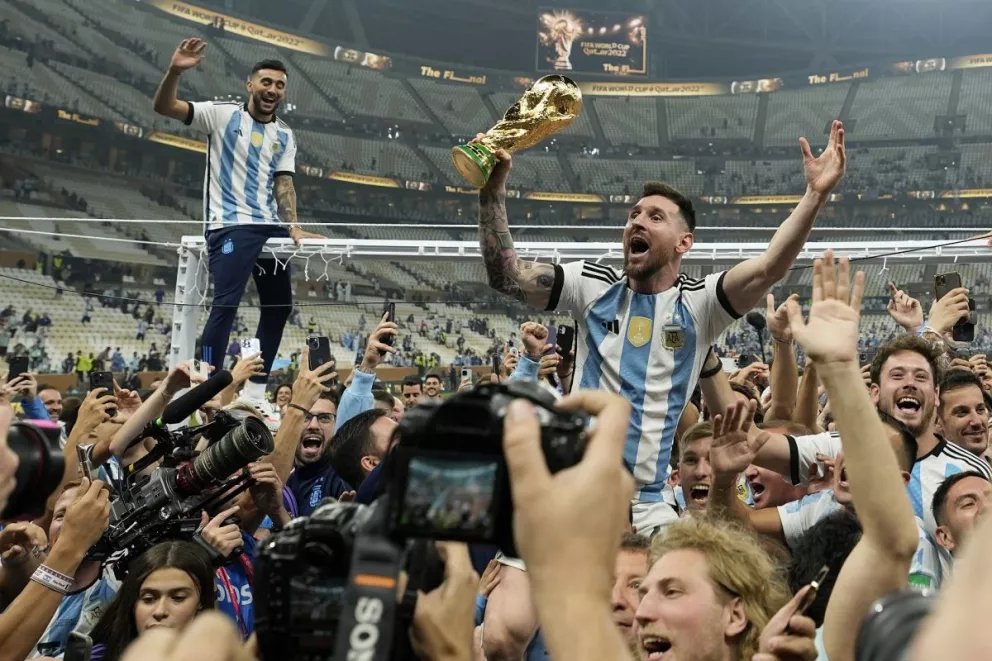 Messi seguirá en la selección tras la consagración como campeón del mundo