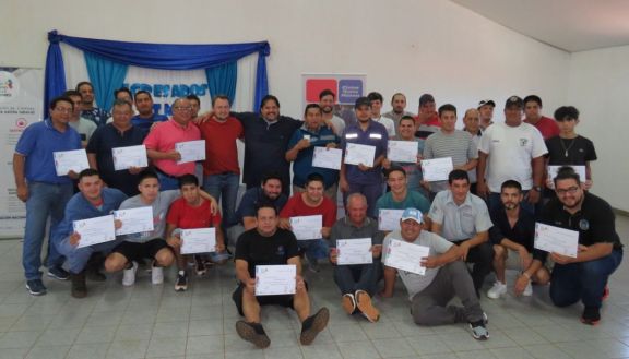 Puerto Libertad: entregaron diplomas a los 32 egresados del curso de refrigeración 