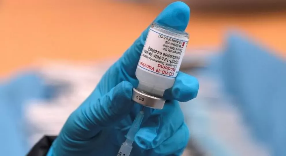 Covid: especialistas destacan las ventajas de la vacuna bivalente