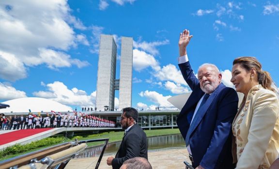 Lula Da Silva asumió la presidencia de Brasil y anticipó profundos e inmediatos cambios