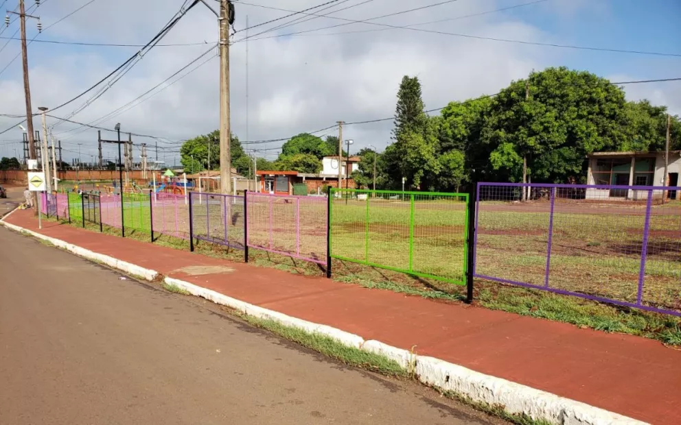 Puerto Iguazú: instalaron paneles de protección en una plaza para evitar accidentes