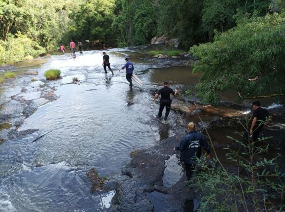 Informe médico reveló que el hombre cuyo cadáver fue hallado en el arroyo Tacuruzú, murió ahogado