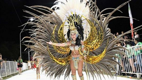 Arrancó la primera noche del carnaval en Ituzaingó