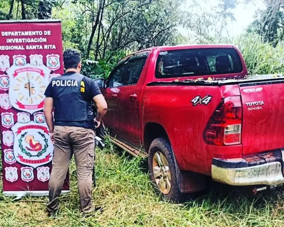 Recuperaron en Paraguay camioneta robada
