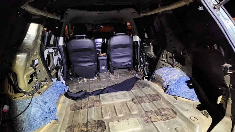 Camioneta robada en Buenos Aires fue hallada en la frontera lista para el contrabando