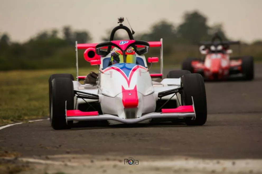 Mairu terminó 13ª en la primera final de la Fórmula 3 Metropolitana