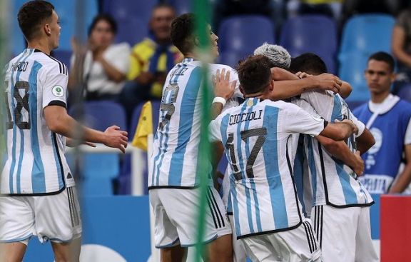 Argentina le ganó a Perú y ahora espera una mano de Brasil en el Sudamericano Sub-20