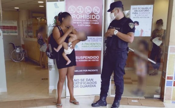 Policías reanimaron a un bebé que se descompensó en el centro de Posadas