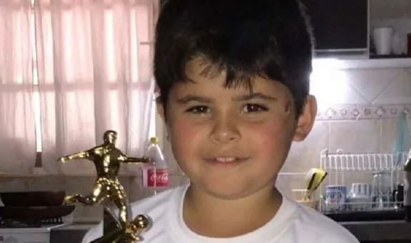 Buscan a niño desaparecido en Córdoba: sus padres tienen orden de captura y lo habrían llevado a Buenos Aires