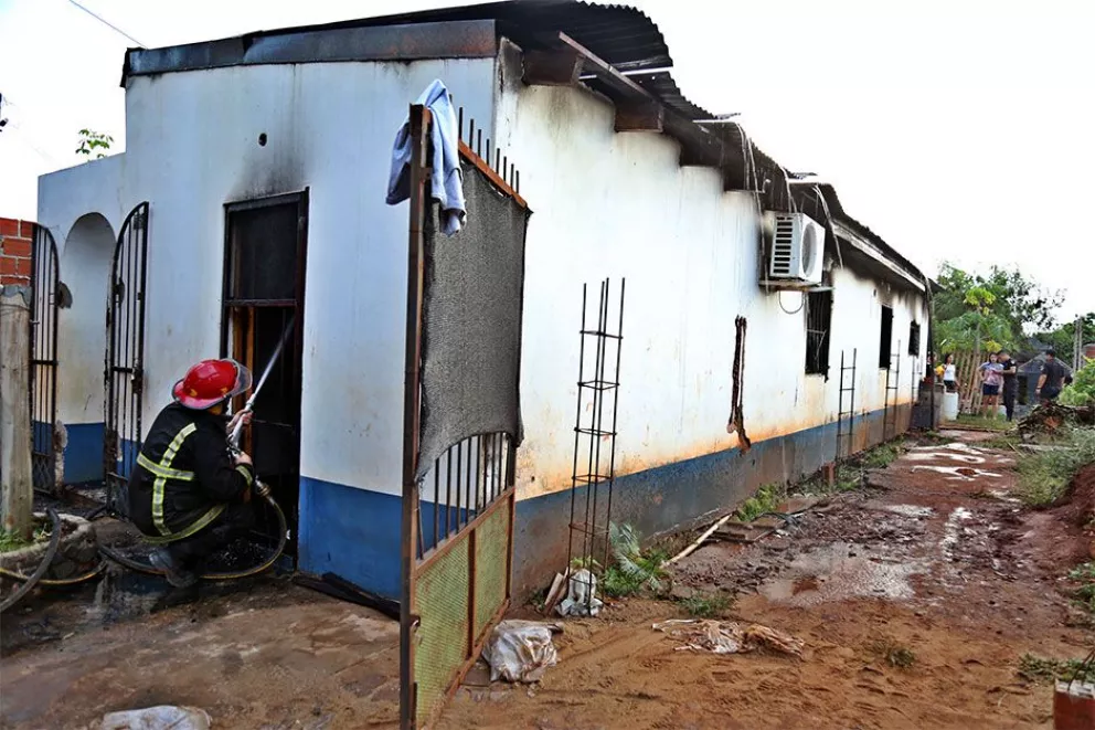 Una mujer incendió la vivienda de su exnuera en Itaembé Miní