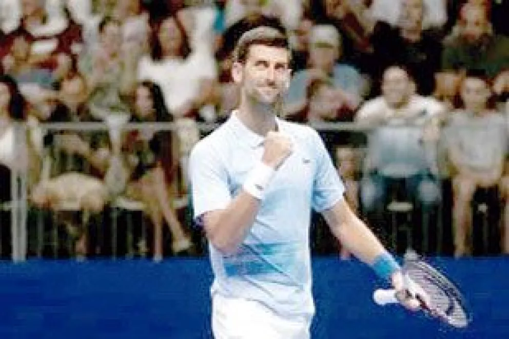 Novak Djokovic y Stefanos Tsitsipas se miden  por el título en Australia y el trono mundial