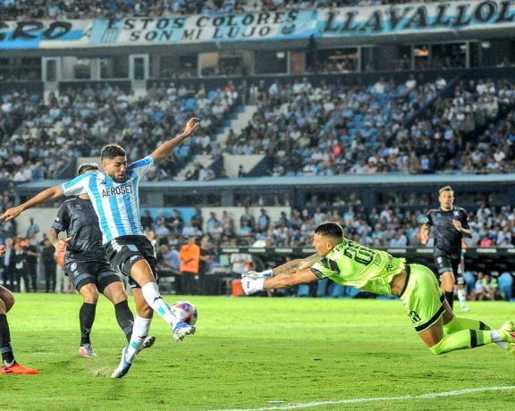 Liga Profesional: Racing no pudo quebrar a la defensa de Belgrano y empató 0-0
