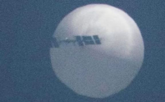 Canadá detectó un globo espía sobre su espacio aéreo y vigila un “segundo incidente”