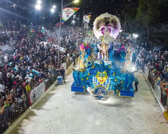 En medio de la polémica, Marabú se consagró campeona del carnaval de Santo Tomé 