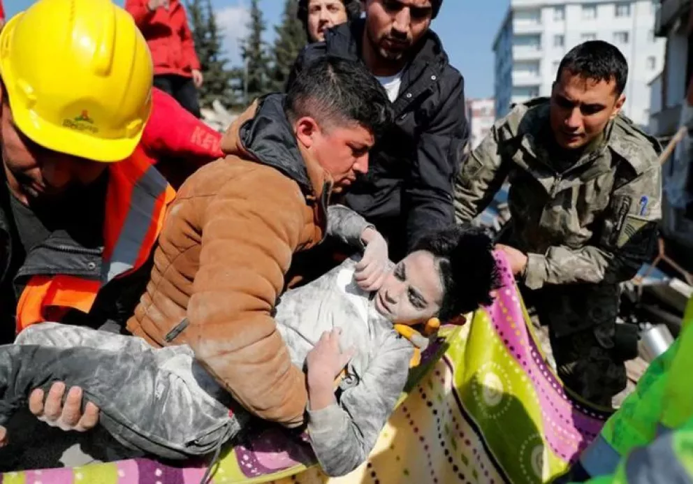 Ascendió a más de 17.100 la cifra de muertos en Turquía y Siria por el terremoto