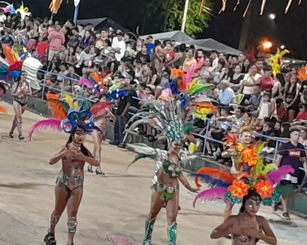 Con un gran marco de público se cerraron los carnavales 2023 en Puerto Piray