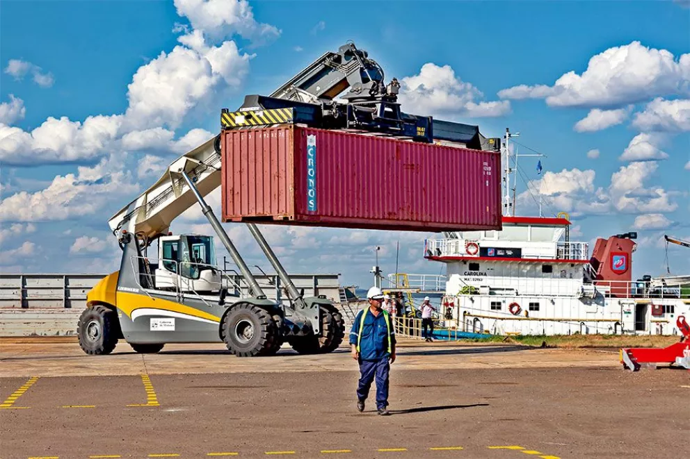 Llegaron los containers y ya está operativo el puerto de Posadas