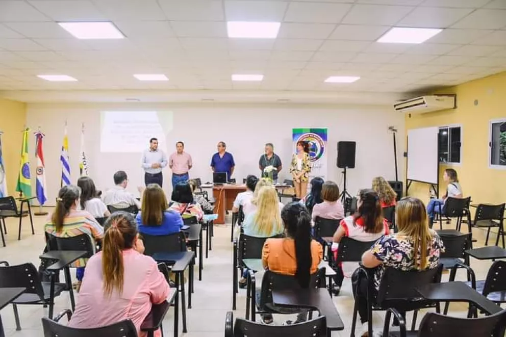 Directivos de escuelas santotomeñas delinearon actividades a realizar con el Municipio